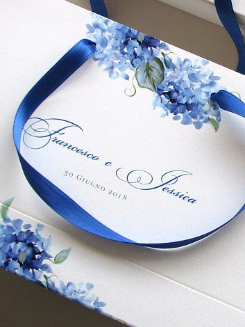 wedding bag con ortensie azzurre